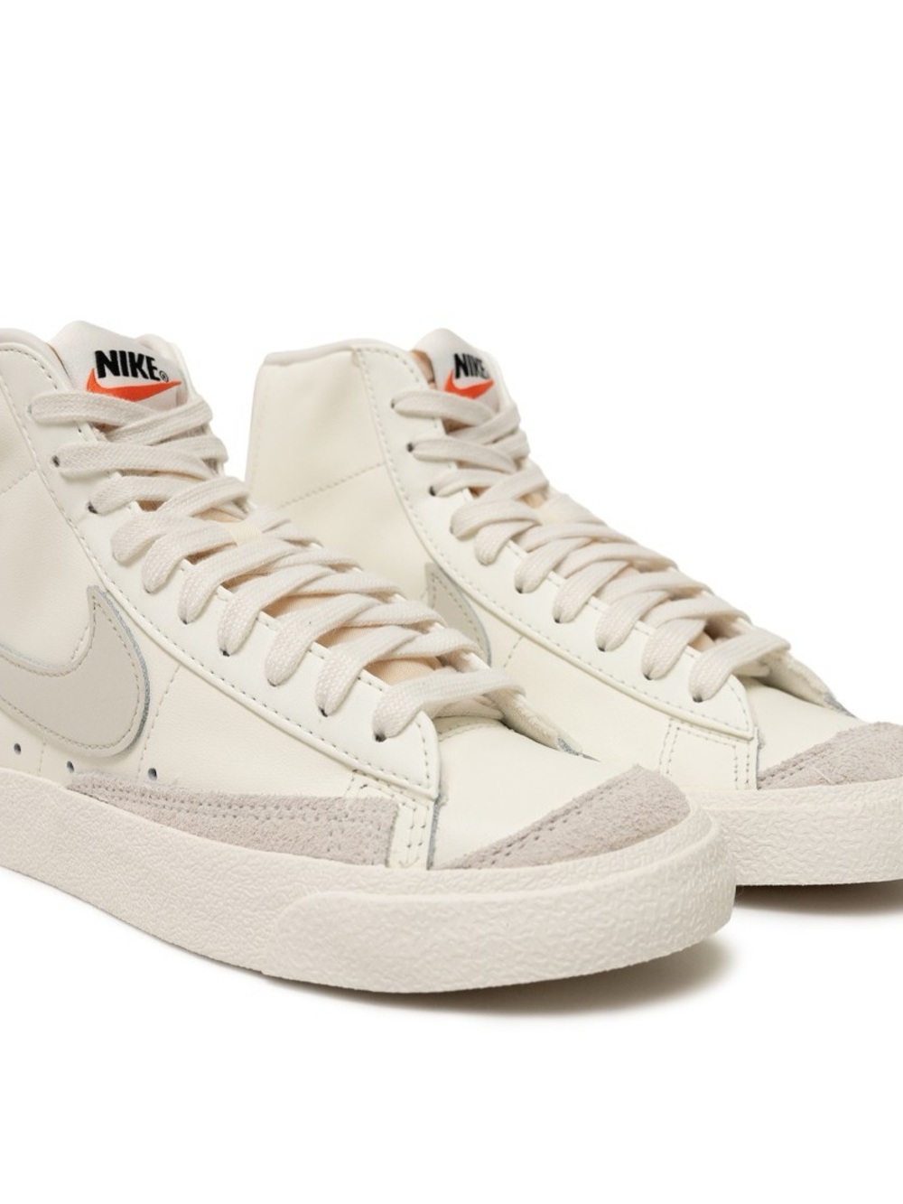 Nike Womens Blazer Mid '77 Vintage 'Sail Light Bone' white size 7